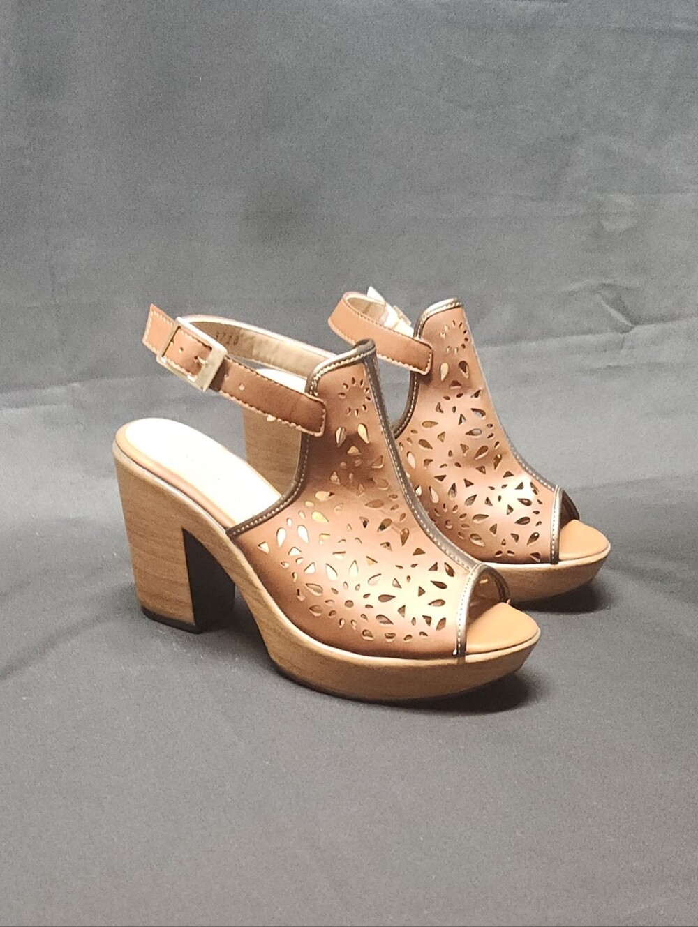 Dorothy Gaynor Lady Leather Platform Block Heel Sandals in Coffee Size 6.5/7 - Picture 7 of 15